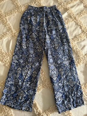 Reitmans Blue and White Wide Leg Pants